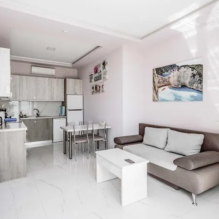 Bay View I * Λαγανάς